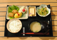 朝食：例